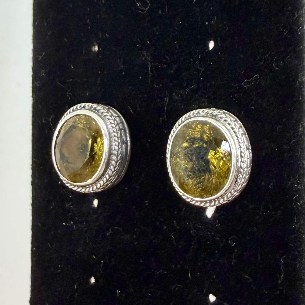 SARDA Bali Sterling Silver Green Quartz Oval Dome Scroll Filigree Post Earrings